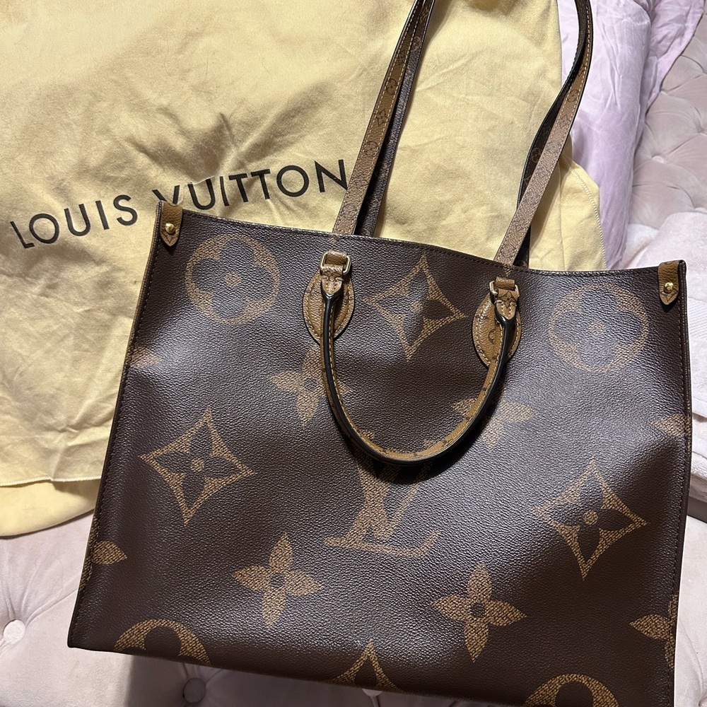 Louis Vuitton On The Go GM